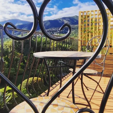 Mas Del Flor Bed and Breakfast